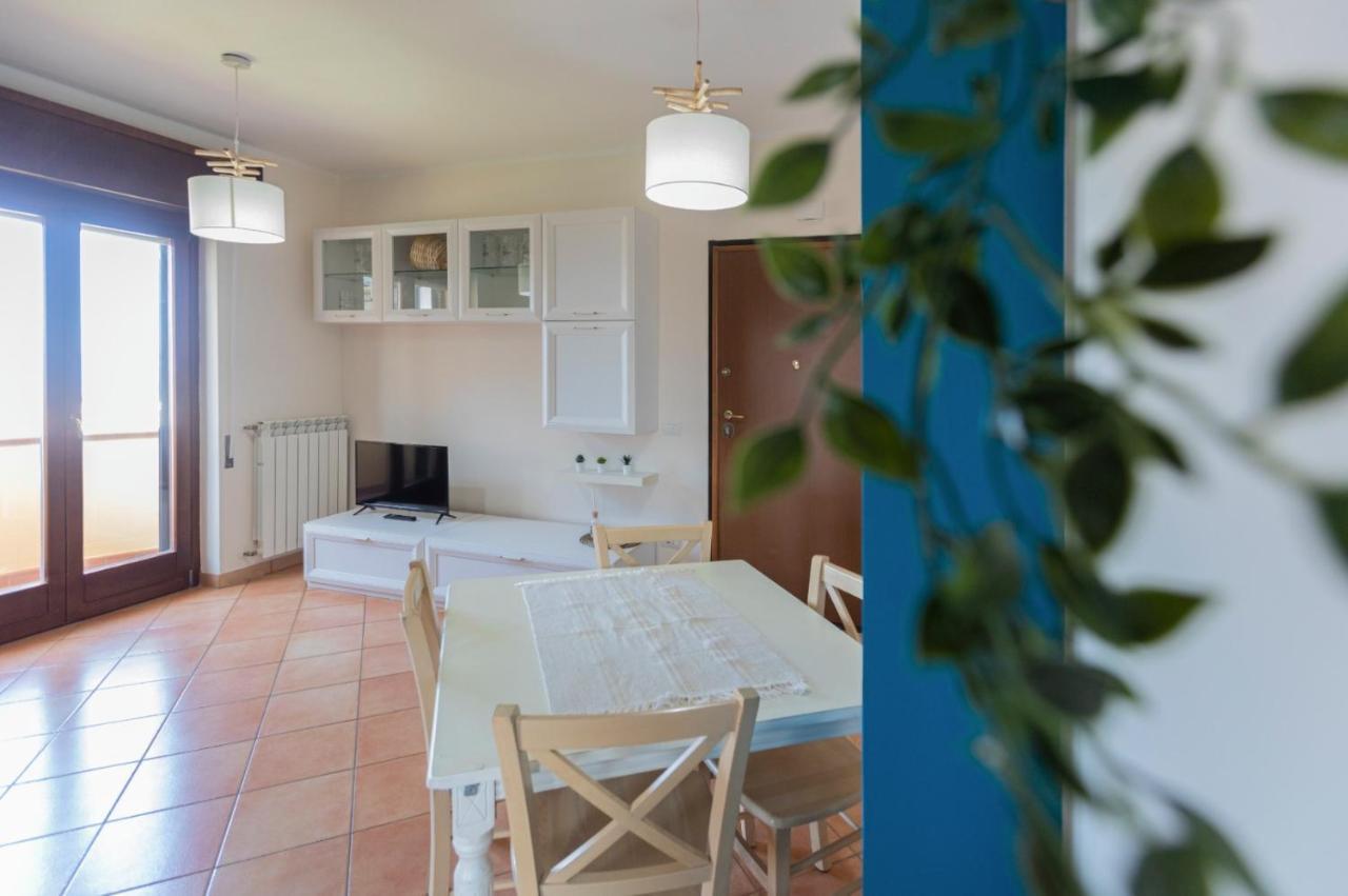 Waterfront House Fiumicino Apartment Bagian luar foto